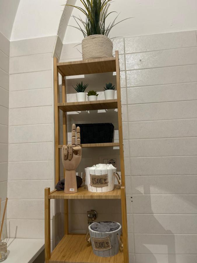 Visconti138 Bed & Breakfast Bari Bagian luar foto